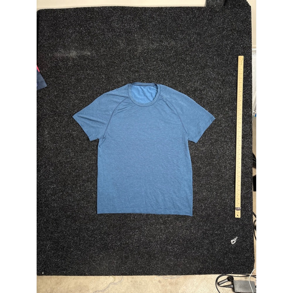 Lululemon Metal Vent Tech Short Sleeve Shirt Blue XL Mens Activewear Tee